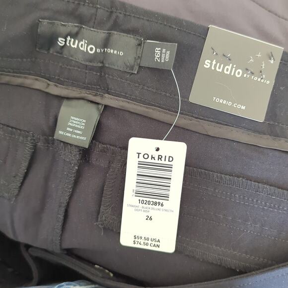 NWT Studio by Torrid Pants Womens 26 Straight Black Deluxe Stretch Trouser - Picture 6 of 7